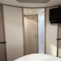 Rapido 696F Automaat Queensbed Levelsysteem Litium Zonnepanelen Omvormer Foto #27