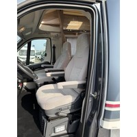 Rapido 696F Automaat Queensbed Levelsysteem Litium Zonnepanelen Omvormer Foto #32