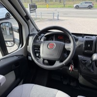 Rapido 696F Automaat Queensbed Levelsysteem Litium Zonnepanelen Omvormer Foto #36