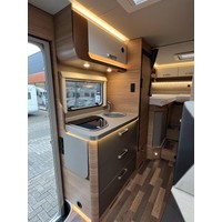 Weinsberg 640 MEG Pepper Edition 170PK Automaat Enkele Bedden Schotel Luifel Foto #11