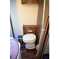 Roller Team Zefiro 266 TL Queensbed|Hefbed|Zonnepaneel etc. Foto #28