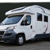 Roller Team Zefiro 266 TL Queensbed|Hefbed|Zonnepaneel etc. Foto #1