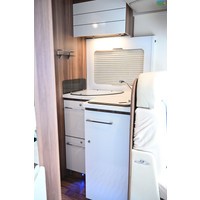 Roller Team Zefiro 266 TL Queensbed|Hefbed|Zonnepaneel etc. Foto #13