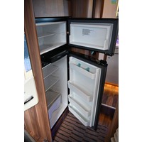 Roller Team Zefiro 266 TL Queensbed|Hefbed|Zonnepaneel etc. Foto #15