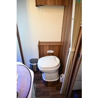 Roller Team Zefiro 266 TL Queensbed|Hefbed|Zonnepaneel etc. Foto #28