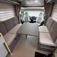 Bürstner 680 TD Harmony Line 9T-Automaat Hefbed Luifel Zonnepaneel Luchtvering Trekhaak Foto #39