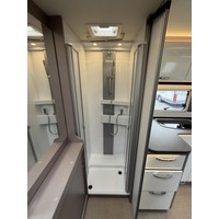 Bürstner 680 TD Harmony Line 9T-Automaat Hefbed Luifel Zonnepaneel Luchtvering Trekhaak Foto #6