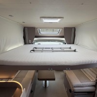 Bürstner 680 TD Harmony Line 9T-Automaat Hefbed Luifel Zonnepaneel Luchtvering Trekhaak Foto #10