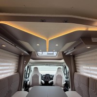 Bürstner 680 TD Harmony Line 9T-Automaat Hefbed Luifel Zonnepaneel Luchtvering Trekhaak Foto #11