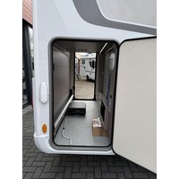 Bürstner 680 TD Harmony Line 9T-Automaat Hefbed Luifel Zonnepaneel Luchtvering Trekhaak Foto #12