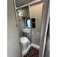 Karmann  Davis 620 Lifestyle 9T-Automaat Enkele Bedden 2X Airco Skyroof Foto #24