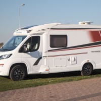 Weinsberg campers Pepper 650 MEG Lengtebedden uit 2019 Foto #3
