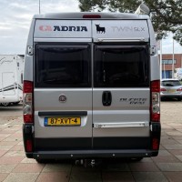 Adria TWIN SLX Automaat van de eerste eigenaar Foto #31
