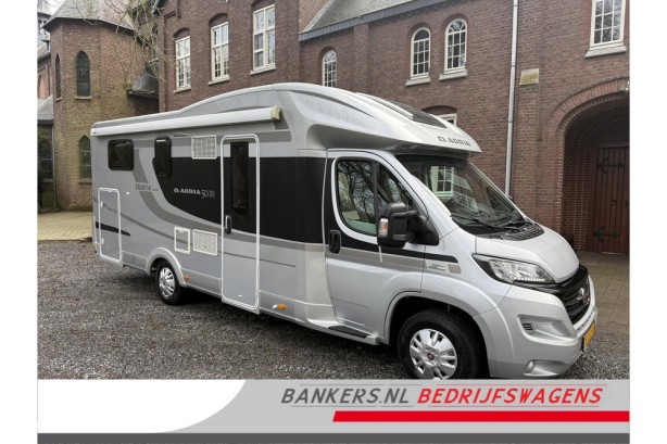 Adria Matrix M670SC 5 Persoons Camper 50 Jahre jubileum Jubileum model