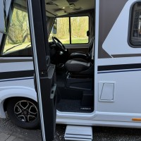 Knaus R12 700 MEG Live 3300Km. Nieuwstaat, zeer compleet Foto #24