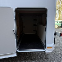 Knaus R12 700 MEG Live 3300Km. Nieuwstaat, zeer compleet Foto #26