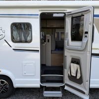 Knaus R12 700 MEG Live 3300Km. Nieuwstaat, zeer compleet Foto #37