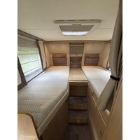 Bürstner Travel Van T 620  Fiat 2.3 130pk Euro 5 | Enkele-bedden | Douche/ wc | Garage | Incl 2 Scooters | 72dkm | TOPSTAAT Foto #2