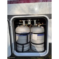 Adria Coral S Axess 600 SL Fiat 2.3 150pk Automaat Euro 5 | Enkele-bedden | Douche/ wc | Garage | 7m Lang | TOPSTAAT Foto #36