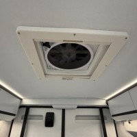 Adria Twin Supreme 640 SGX Zonnepaneel Skyroof Luifel Led Tv Foto #17