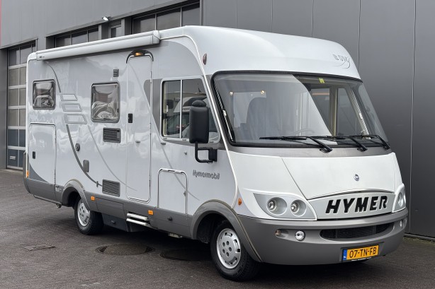 Hymer B 514 uit 2006