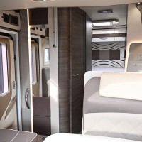 Mc Louis Carat 460 G 2020 Zonnepaneel Hefbed Luifel TOPSTAAT Foto #4