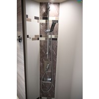 Mc Louis Carat 460 G 2020 Zonnepaneel Hefbed Luifel TOPSTAAT Foto #38