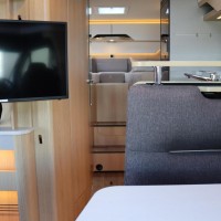 Hymer BMC-T 600 Whiteline 170pk Automaat | Omvormer | Lengtebedden | SLC Chassis | SOG toiletventilatie | Luifel | Maxxfan | Abus Extra slot | Foto #38