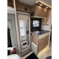 Bavaria T650 GJ Automaat Enkele Bedden Zonnepaneel Lpg Lift Fietsenrek Foto #15