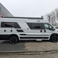 Adria Twin Supreme 640 SGX Zonnepaneel Skyroof Luifel Led Tv Foto #8