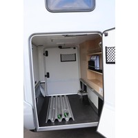 Hymer BMC-T 580 Blackline 170pk Automaat | Levelsysteem | Dak airco | Lithium | Lengtebedden | SLC Chassis | Luifel | Adaptieve cruise | Foto #9