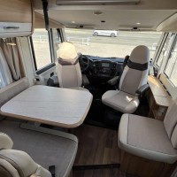 Dethleffs Advantage 7051 DBM Queensbed Hefbed Maxxfan Zonnepaneel Bearlock Foto #10