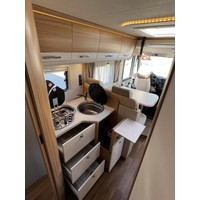 Dethleffs Advantage 7051 DBM Queensbed Hefbed Maxxfan Zonnepaneel Bearlock Foto #12