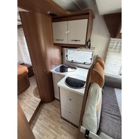 Lmc H737 Sportline Queensbed Hefbed Zonnepaneel Luifel Fietsenrek Foto #14