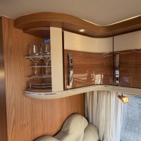 Hymer B 674 SL Automaat Enkele Bedden E&amp;P Level Boven kasten Foto #17