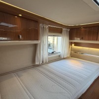 Hymer B 674 SL Automaat Enkele Bedden E&amp;P Level Boven kasten Foto #23