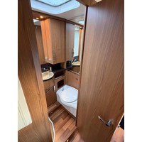 Hymer B 674 SL Automaat Enkele Bedden E&amp;P Level Boven kasten Foto #27