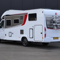 Burstner  Ixeo Time 726 G 165pk | 5e zitplaats | Zonnepanelen | Hefbed | Achteruitrijcamera| Thule lift fietsendrager | Lengtebedden | Bearlock | Foto #1