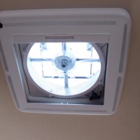 Hymer BMC-T 600 Whiteline 170pk Automaat | Omvormer | Lengtebedden | SLC Chassis | SOG toiletventilatie | Luifel | Maxxfan | Abus Extra slot | Foto #43