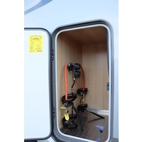 Hymer BMC-T 580 Blackline 170pk Automaat | Levelsysteem | Dak airco | Lithium | Lengtebedden | SLC Chassis | Luifel | Adaptieve cruise | Foto #17