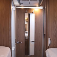 Hymer BML-I 780 170pk Automaat | Levelsysteem | SLC chassis | BOMVOL | Dakairco | LPG Installatie | Alde Verwarming | Omvormer | Zonnepanelen | Lengtebedden | Trekhaak | Lithium | 7,89M | Foto #8