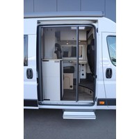 Lmc Innovan 640 Pure 140pk Automaat | Thule luifel | Lengtebedden | Parkeersensoren | Lichtmetalen velgen |  Veel opbergruimte | LED binnenverlichting | Mistlampen | Foto #5