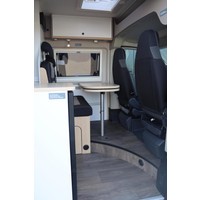 Lmc Innovan 640 Pure 140pk Automaat | Thule luifel | Lengtebedden | Parkeersensoren | Lichtmetalen velgen |  Veel opbergruimte | LED binnenverlichting | Mistlampen | Foto #6