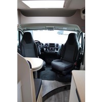 Lmc Innovan 640 Pure 140pk Automaat | Thule luifel | Lengtebedden | Parkeersensoren | Lichtmetalen velgen |  Veel opbergruimte | LED binnenverlichting | Mistlampen | Foto #8