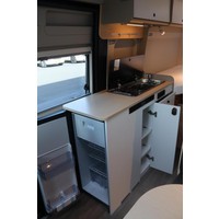 Lmc Innovan 640 Pure 140pk Automaat | Thule luifel | Lengtebedden | Parkeersensoren | Lichtmetalen velgen |  Veel opbergruimte | LED binnenverlichting | Mistlampen | Foto #12