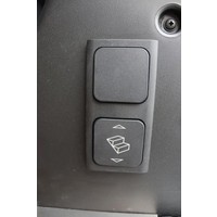 Lmc Innovan 640 Pure 140pk Automaat | Thule luifel | Lengtebedden | Parkeersensoren | Lichtmetalen velgen |  Veel opbergruimte | LED binnenverlichting | Mistlampen | Foto #19