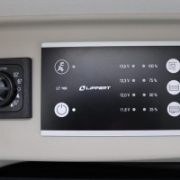 Lmc Innovan 640 Pure 140pk Automaat | Thule luifel | Lengtebedden | Parkeersensoren | Lichtmetalen velgen |  Veel opbergruimte | LED binnenverlichting | Mistlampen | Foto #20