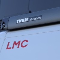 Lmc Innovan 640 Pure 140pk Automaat | Thule luifel | Lengtebedden | Parkeersensoren | Lichtmetalen velgen |  Veel opbergruimte | LED binnenverlichting | Mistlampen | Foto #29