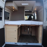 Lmc Innovan 640 Pure 140pk Automaat | Thule luifel | Lengtebedden | Parkeersensoren | Lichtmetalen velgen |  Veel opbergruimte | LED binnenverlichting | Mistlampen | Foto #30