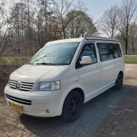Volkswagen campers T5 uit 2008 Foto #1